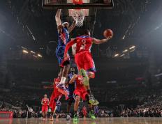 开云体育官网-猛龙主场一较高下，以大比分击败热火队