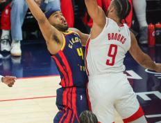 开云体育官方网站-NBA季后赛火热开战，勇士击败湖人晋级