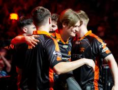 开云体育登录-FNC力克HLE，Caps关键团战开团秒人激烈交锋全球总决赛，成为赛场最大亮点的简单介绍