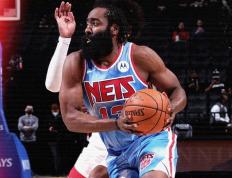 开云下载-火箭战强敌，成功逆转太阳夺胜