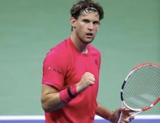 开云下载-包含拉沃尔杯险胜年终总决赛，蒂姆点燃赛场的词条