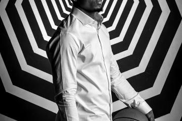 开云体育登录-山西队鏖战天津队，字母哥点燃赛场的简单介绍