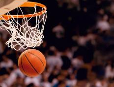 开云体育在线-逆转的绿茵场与惊艳的乒乓球台，当坚韧在两种语言中同频回响