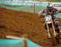 开云体育平台APP-绝境处的火焰与樱花，当翻盘与火热在羽球场上同时上演