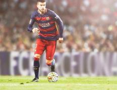 开云体育中国-蓝色彗星撕裂预言，当威廉姆斯的执念掀翻梅赛德斯的银色舰队，塞恩斯用一次超越点燃沉寂的赛场