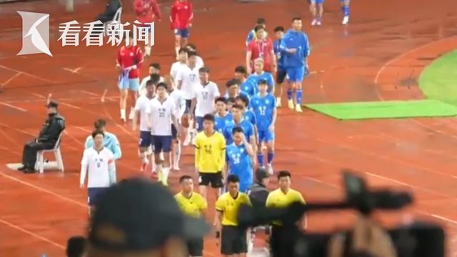 开云体育入口-国内足球盛事选手坚守赛场运气稀薄燃放激情及火焰