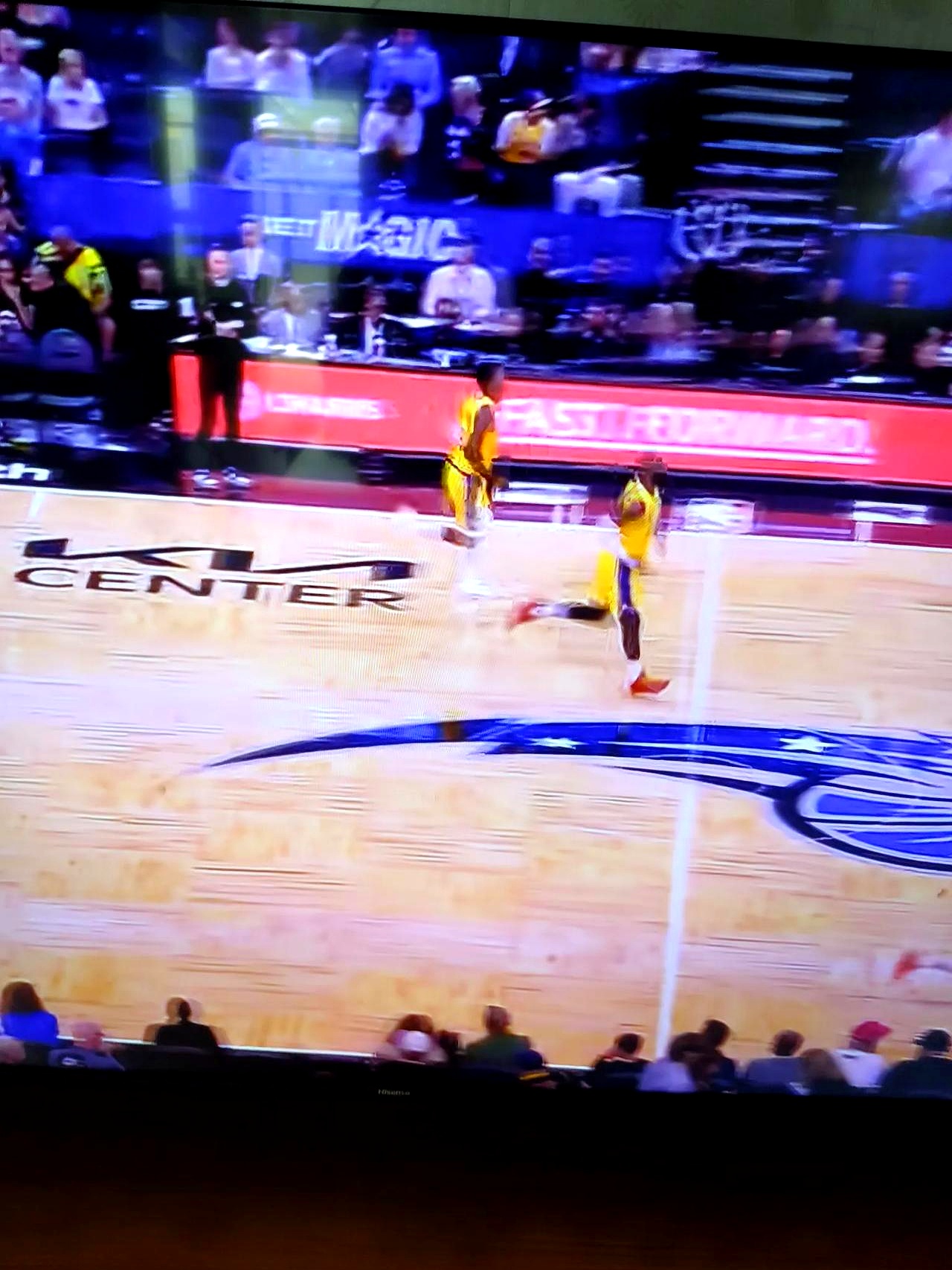 开云体育app-魔术主场击败老鹰，弗内尔斯全能表现