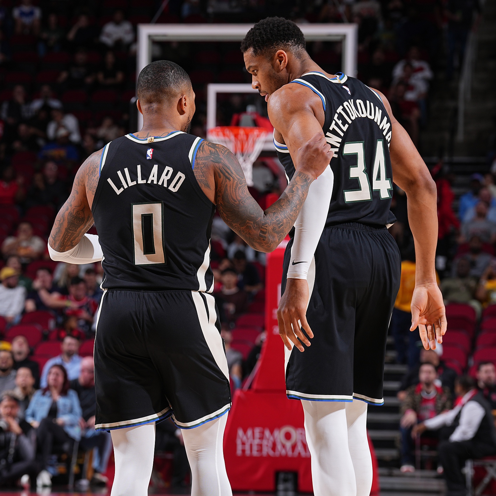 开云体育登录-雄鹿不敌雄鹿，进攻乏力遭遇失利