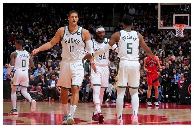 开云平台-美中不足！雄鹿击败老鹰，保持不败的简单介绍