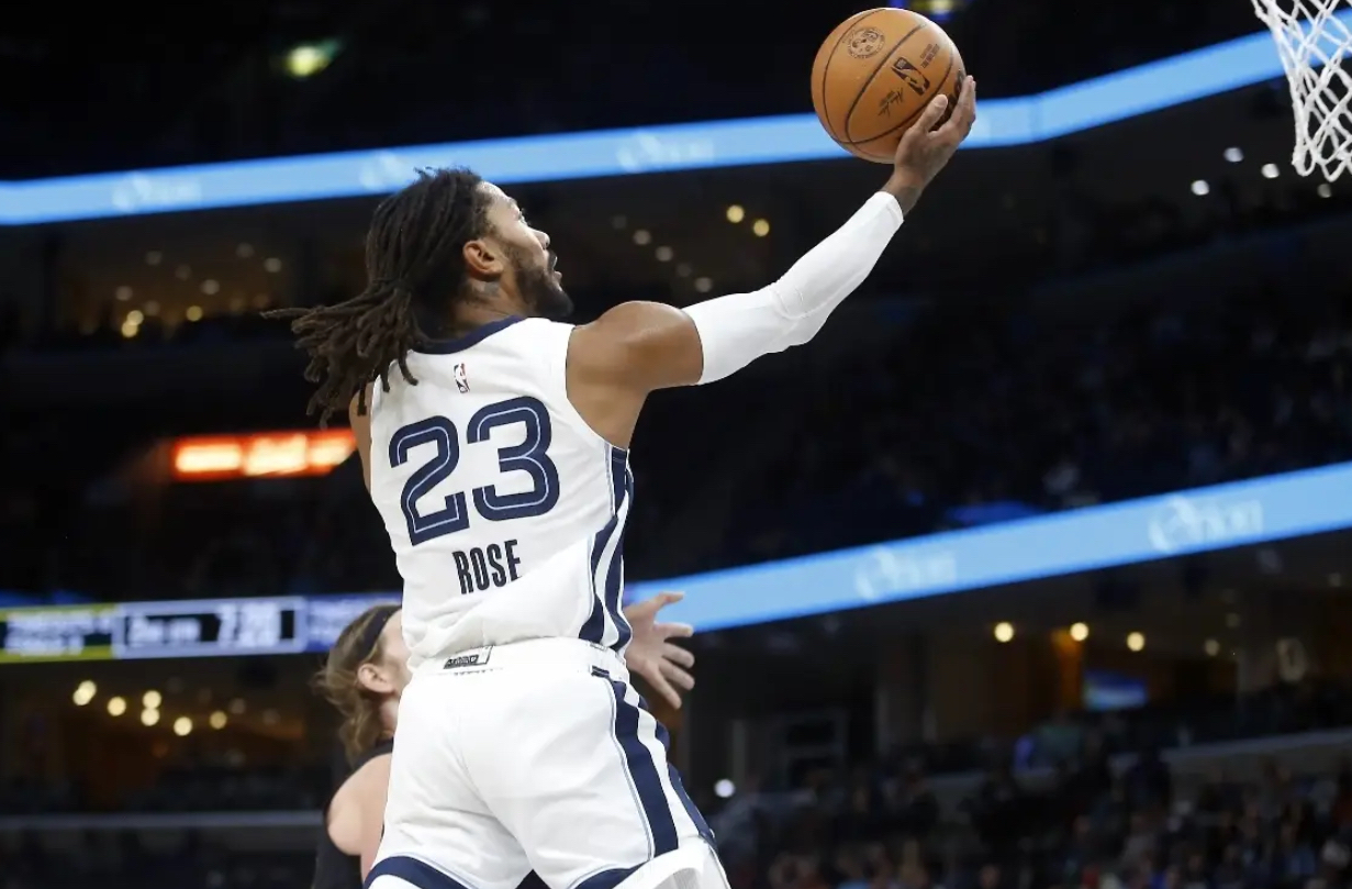 开云体育中国-灰熊衰退？戴维斯离队影响深远，球队迷失方向