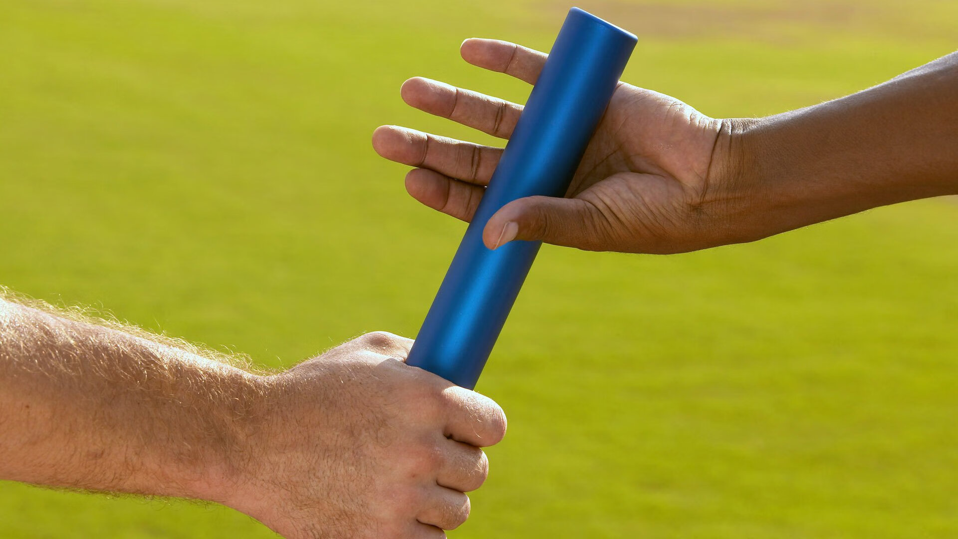 开云体育在线-时光裂痕，当奥利维耶的脚尖刺穿时间之膜